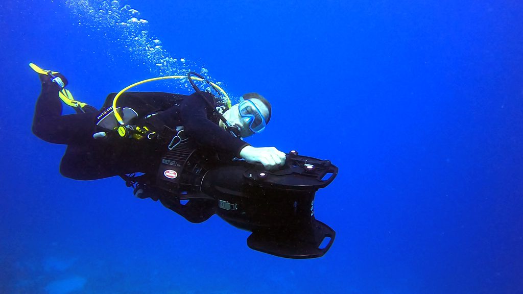 Jochen beim Scooter-Tauchgang, Orca Dive Club Soma Bay, Ägypten