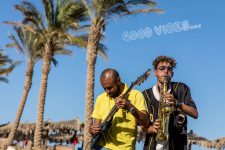 Live-Musik - Good Vibes... The Breakers Diving and Surfing Lodge, Somabay Ägypten